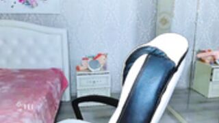 selfish_ashley  fucks ass out of a sudden mid video