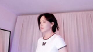 u_needed_me_ clamp boobs_20220428_1