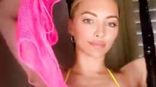 Lindsey Pelas OF live april 2022 2