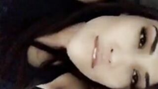 Rainey James 2017-10-25 Pink Vib