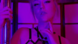 Sabrina nichole Striptease