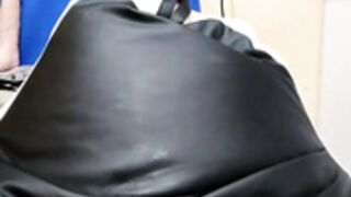 Zlata-912 Showing her Amezing Gape