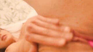 Jenny Taborda fingering pussy