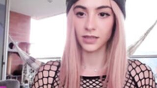 Giabaker Blonde Squirt Show