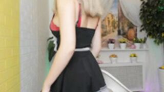 amelia__williams sexy maid