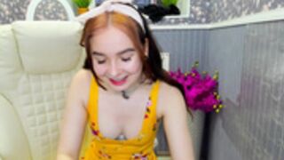 Ariel_Blush Flashing Pussy In Doggy