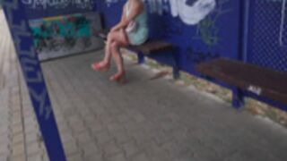 Public Agent Hot MILF Screwed By Stranger in a Field