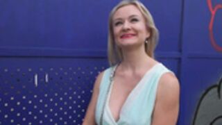 Public Agent Hot MILF Screwed By Stranger in a Field