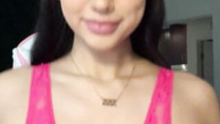 Mati Bouncing tits