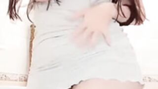 striptease en el baño