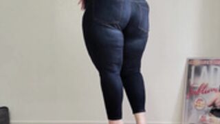 xLadySublimex 25 BBW Twerks Ass in Blue Skinny Jeans