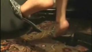 Arabic milf shoeplay