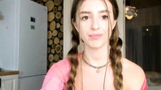 coy_amina_2022-02-26_13-51-35_050