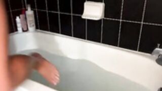 Frankie kennedy bath