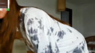 Coy_Amina rubbing cream on ass in thong on Day 301