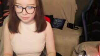 lilypa1mer with friends show pussy
