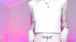 lit1le_kitty_ being sexy