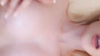 Msfiiire - Shower Closeup