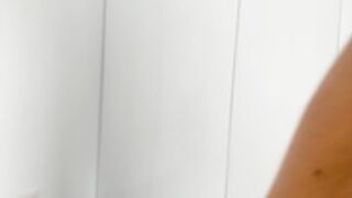 Hiddendana 28.04.2022 squirt show part 3