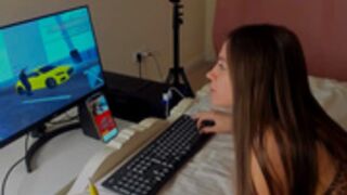 BeckiWhite - Plays Russian GTA knock off