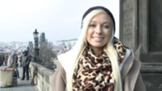 Naomia Naked in Public