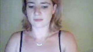 2bi camfrog lick nip