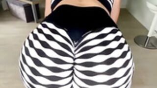 Yaela vonk shaking her big ass