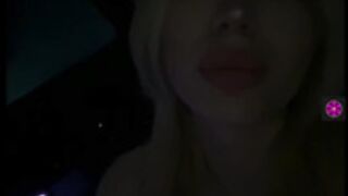 One Shybabyss naked in the street