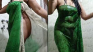 Indianqueen12 shower dance