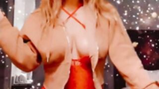 wifeylogs blonde.habibi 4