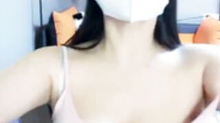 yingwu520 clamp boobs through underwear_02