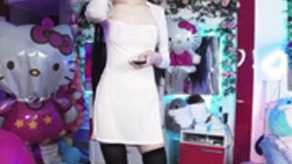 madnessalise I don't get the rules to the Nose Game...