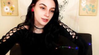Izzy_xx Cam non-nude