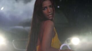 Poonam Pandey - sexy rain dance
