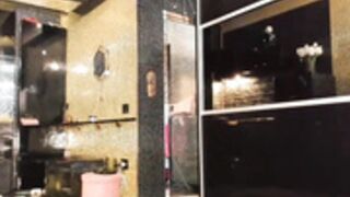 naturalfit 0504 -10yrs still cant figure out nekkid