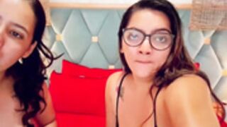 Holly_And_Chloe Makeout