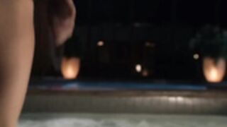 _Bella Thorne Jerk of Challenge