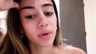 Samani tit flash