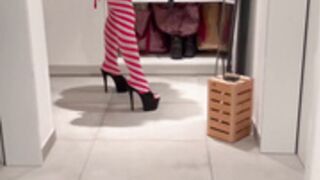 Asian chick in Dessous gets busted