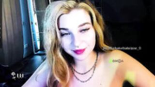 zoe_0  sweet naked gurl