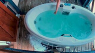 ImMeganLive - Jacuzzi Jilling Off Outdoor