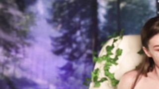 EmilyBloom puppet show