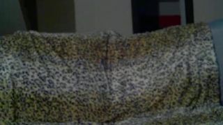 A_dream_girl playing loudly