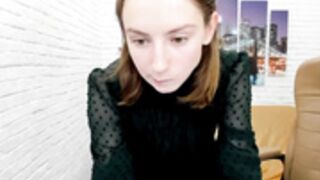 Kira_Coy_ remove panties 2022-05-31