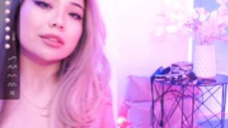 SaliUong toples boobs tease + naked side boob