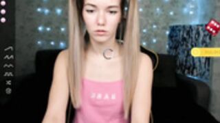 Loly_Rain flash tits, hand on pussy ups