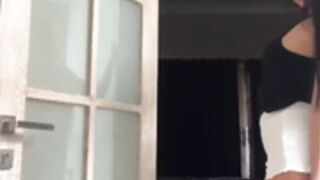 Lily69 rip-off streamer