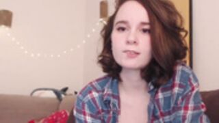 LizzyPeach responds to tokens