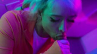 AliceBong: Hot Sex with AliceBong