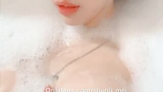 Shunli_Mei bathtub vid 2 (2022)